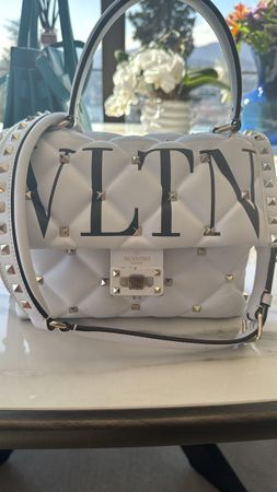 Valentino Garavani Tote VLTN Leder Handtaschen