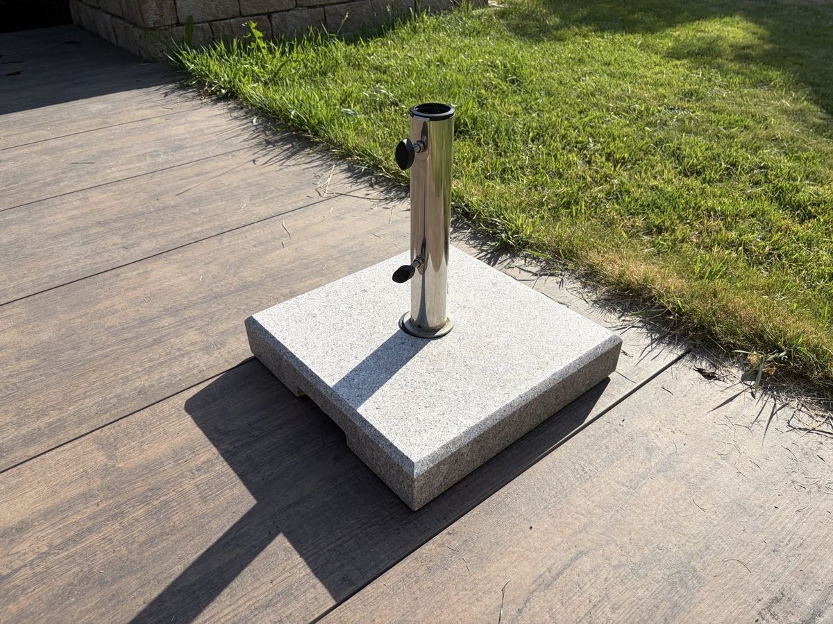 Altro: Sonnenschirm Ständer Granit – Nuovo (secondo la descrizione) da Galgenen venduto da Crystaldisplay