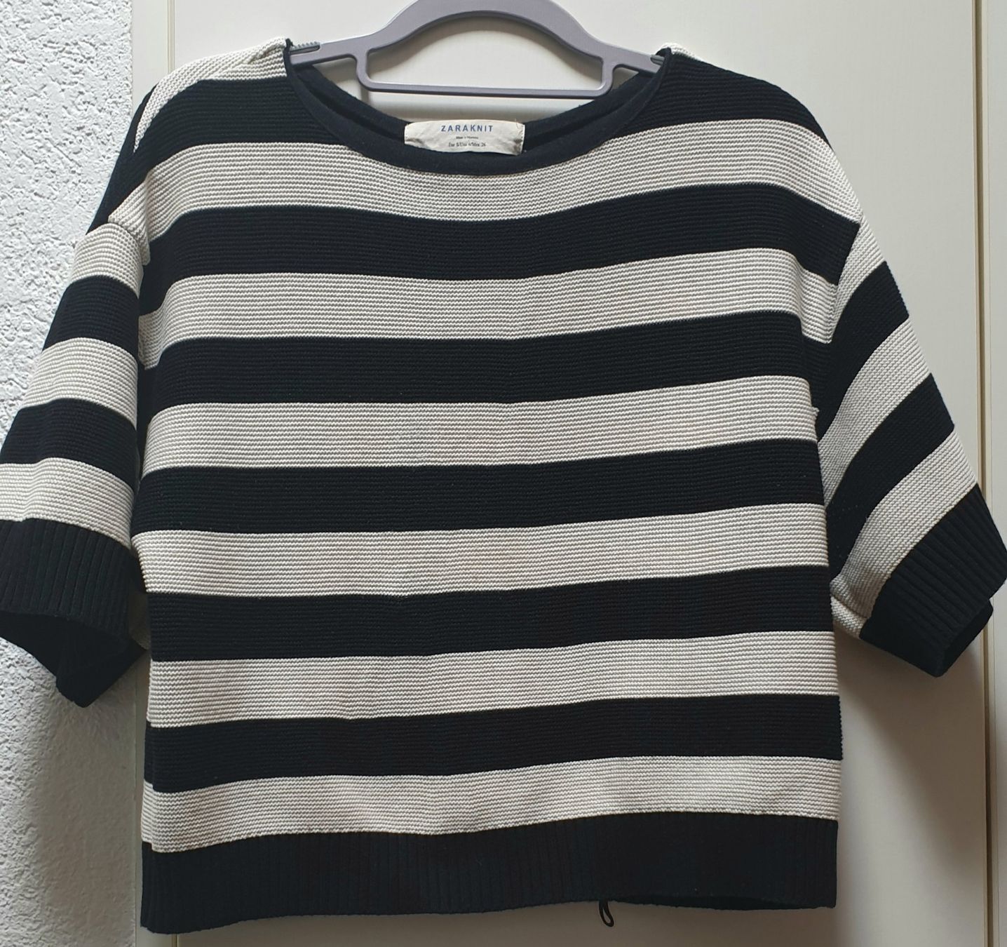 Zara Maglioni & Felpe: Zara Knit Shirt, gestreift – Usato da Thun venduto da Vinkaa