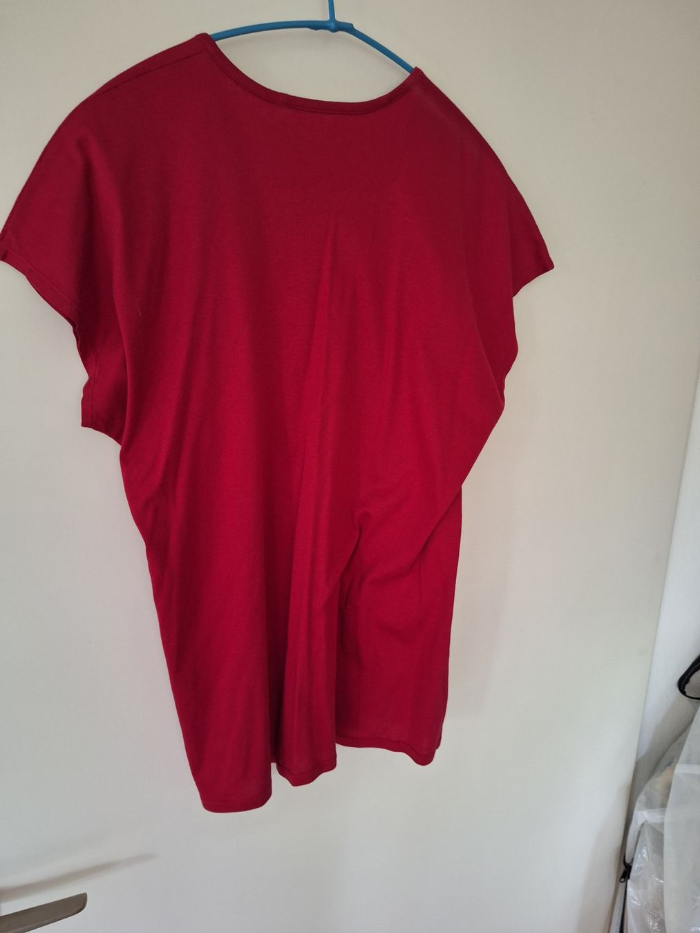 T-shirt: Rotes Sommer-T-Shirt – Nuovo (secondo la descrizione) da Aesch BL venduto da sar_j59l 1
