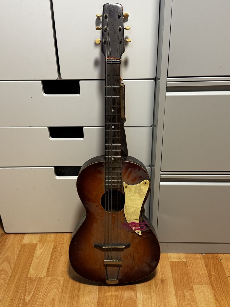 Musikinstrumente: Akustikgitarre Framus Vintage,  – Gebraucht aus Schlieren von Eldi84