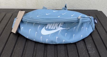 NIKE Bauchtasche / Sac banane NIKE / Marsupio NIKE