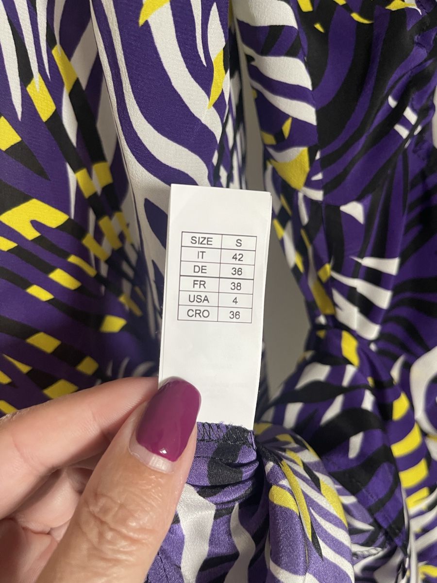 Vestiti: Kleid Seide – Nuovo (secondo la descrizione) da zürich venduto da dalia06 3