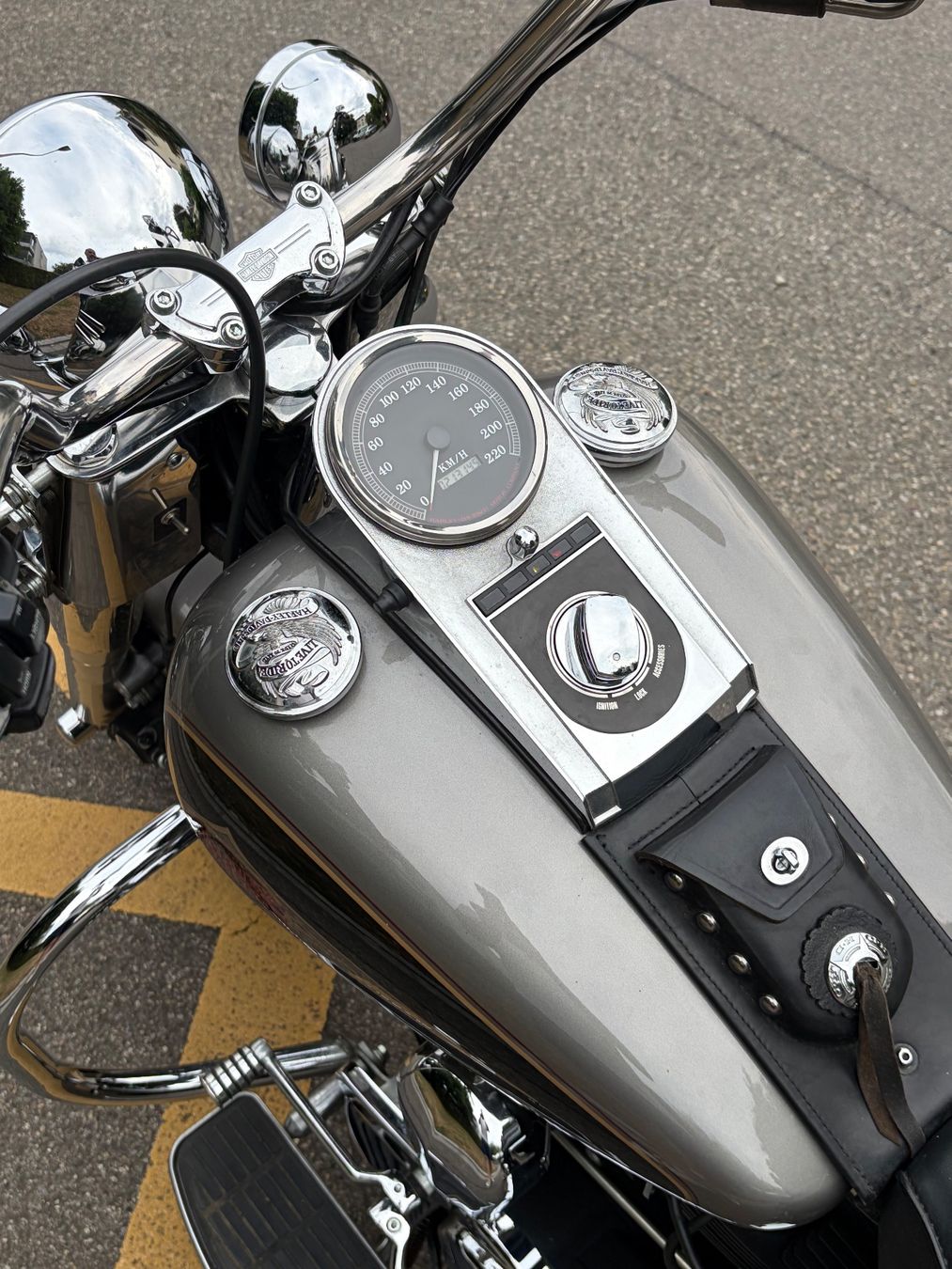 Harley-Davidson Cruisers: Harley Davidson Heritage Nostalgia – D'occasion à Rütihof par elcheffe81 5