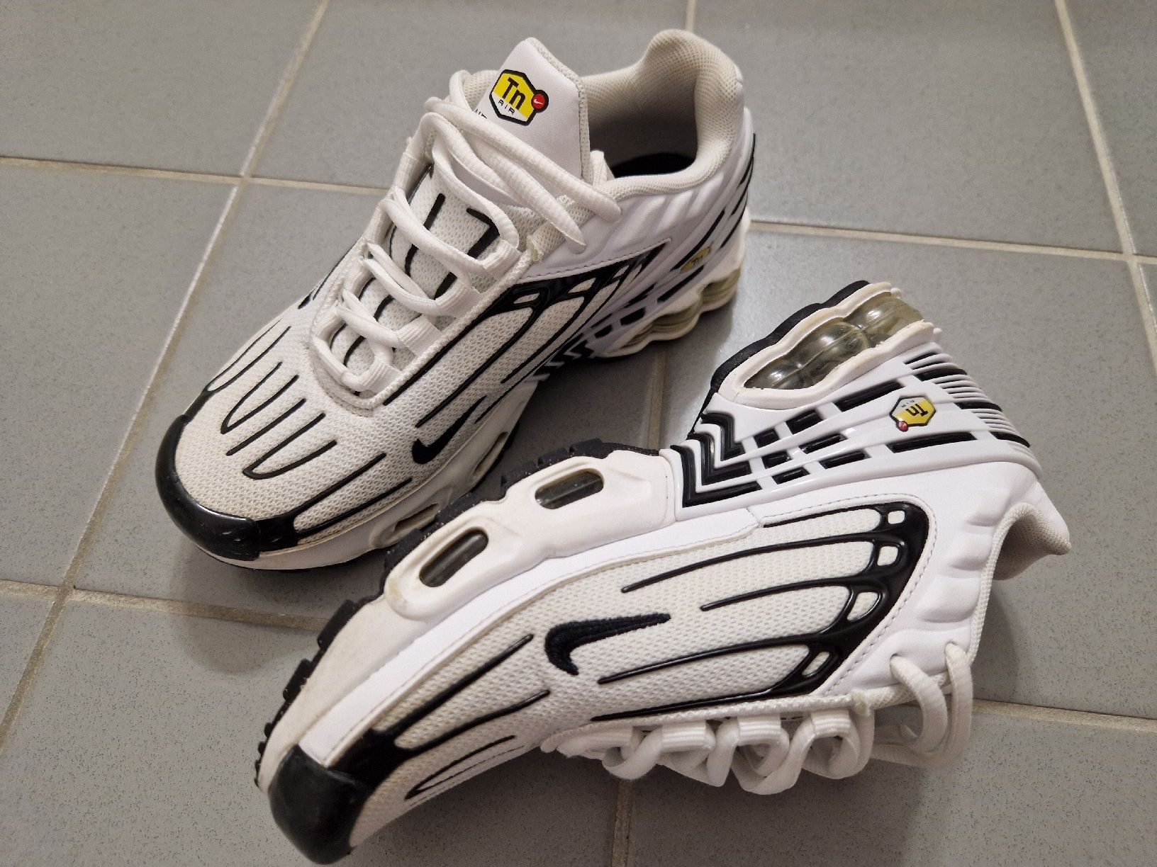 Nike Schuhe für Jungen: Nike TN Grösse 36 – Gebraucht aus Winterthur von Pumba_8400