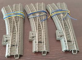 MÄRKLIN: 3 X C-GLEIS WEICHEN LINKS MIT ANTRIEB