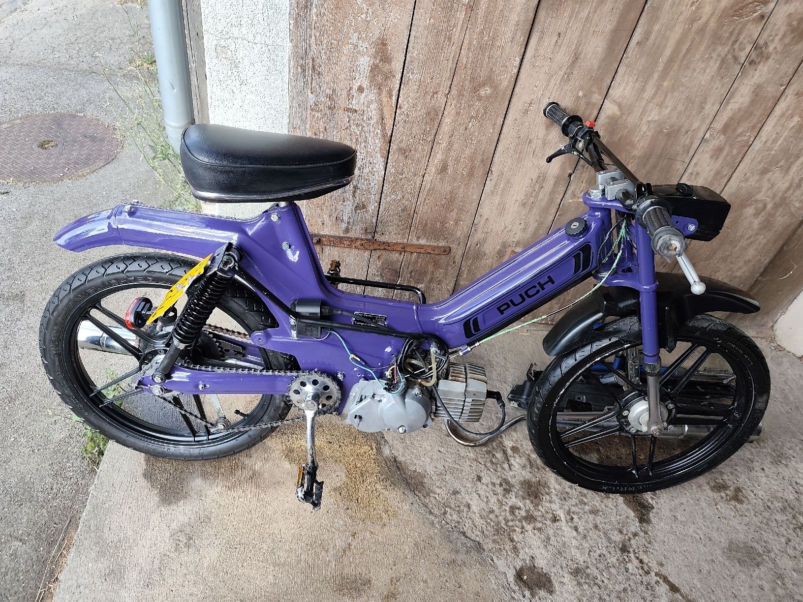 Puch Ciclomotori: puch maxi S mit ausweis  – Usato da Chevenez venduto da oldyparadise 1