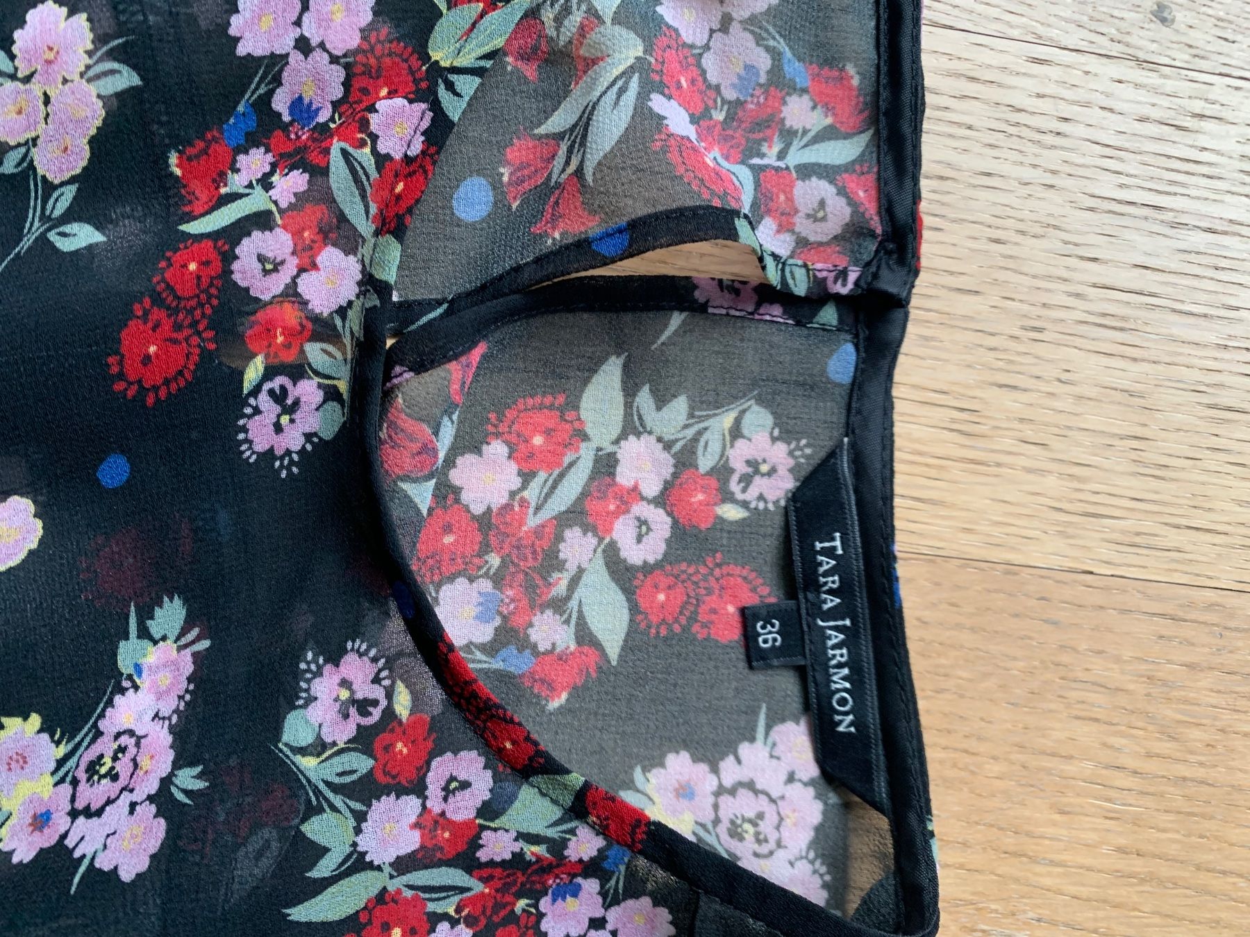 Vestiti: Tara Jarmon Kleid S – Usato da Zürich venduto da aow_8p7m 1