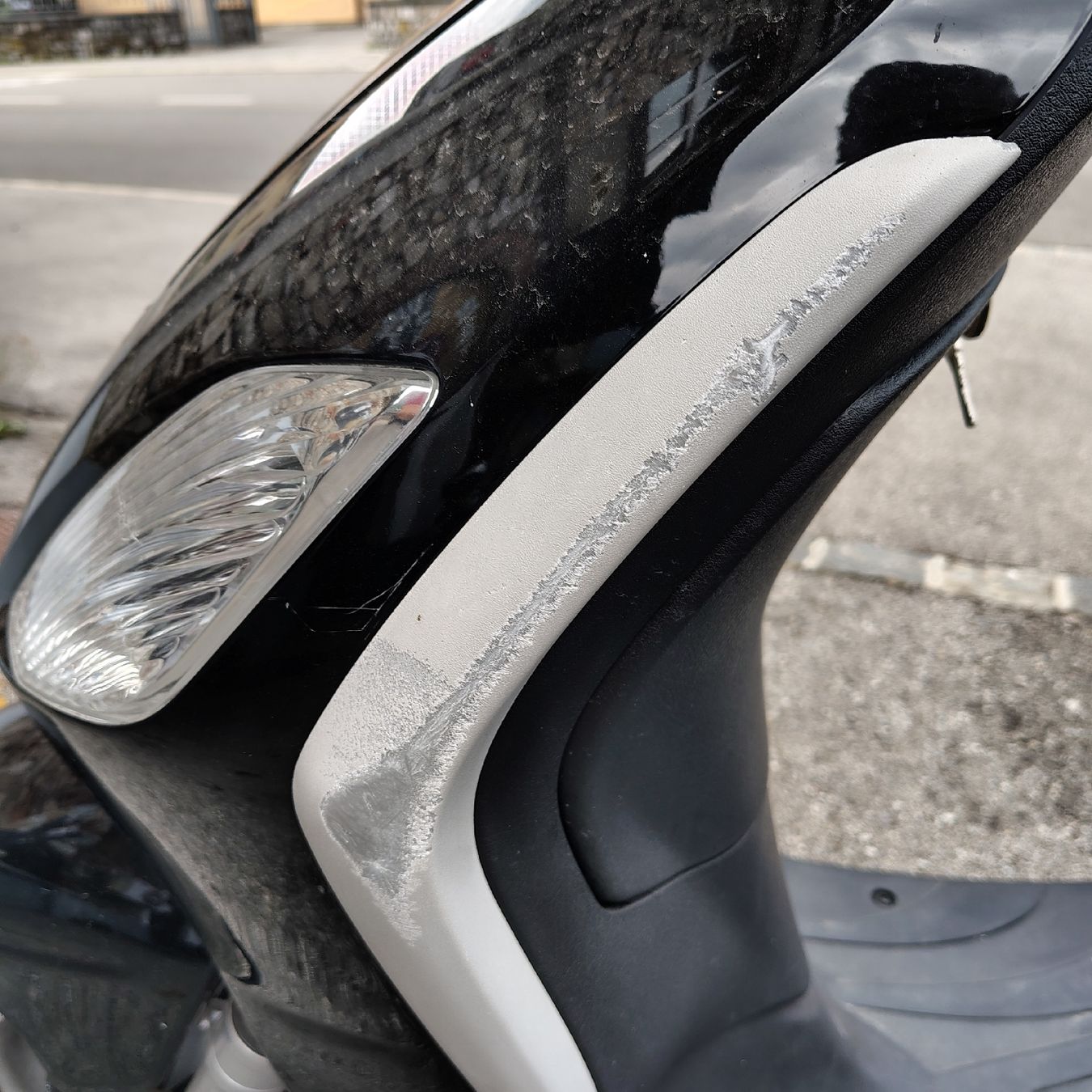Piaggio Scooters: 2010 Piaggio 125 Fly – D'occasion à maroggia par tondo_Music 4