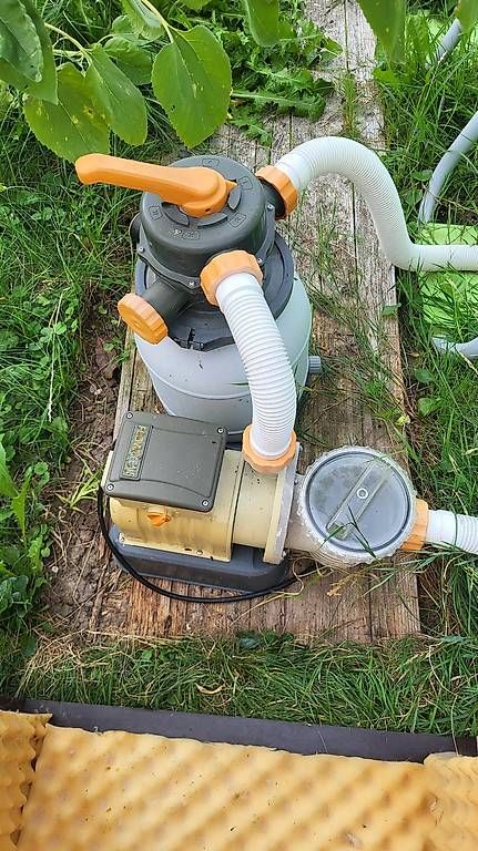 Pumpen & Teile: Poolpumpe mit Sandfilter – Gebraucht aus Mönchaltorf von guka7