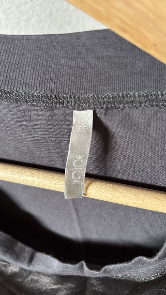 Camicette: Bluse, grau, einzigartig, Gr. 36 – Usato da Vilters venduto da Sidsel_M 2