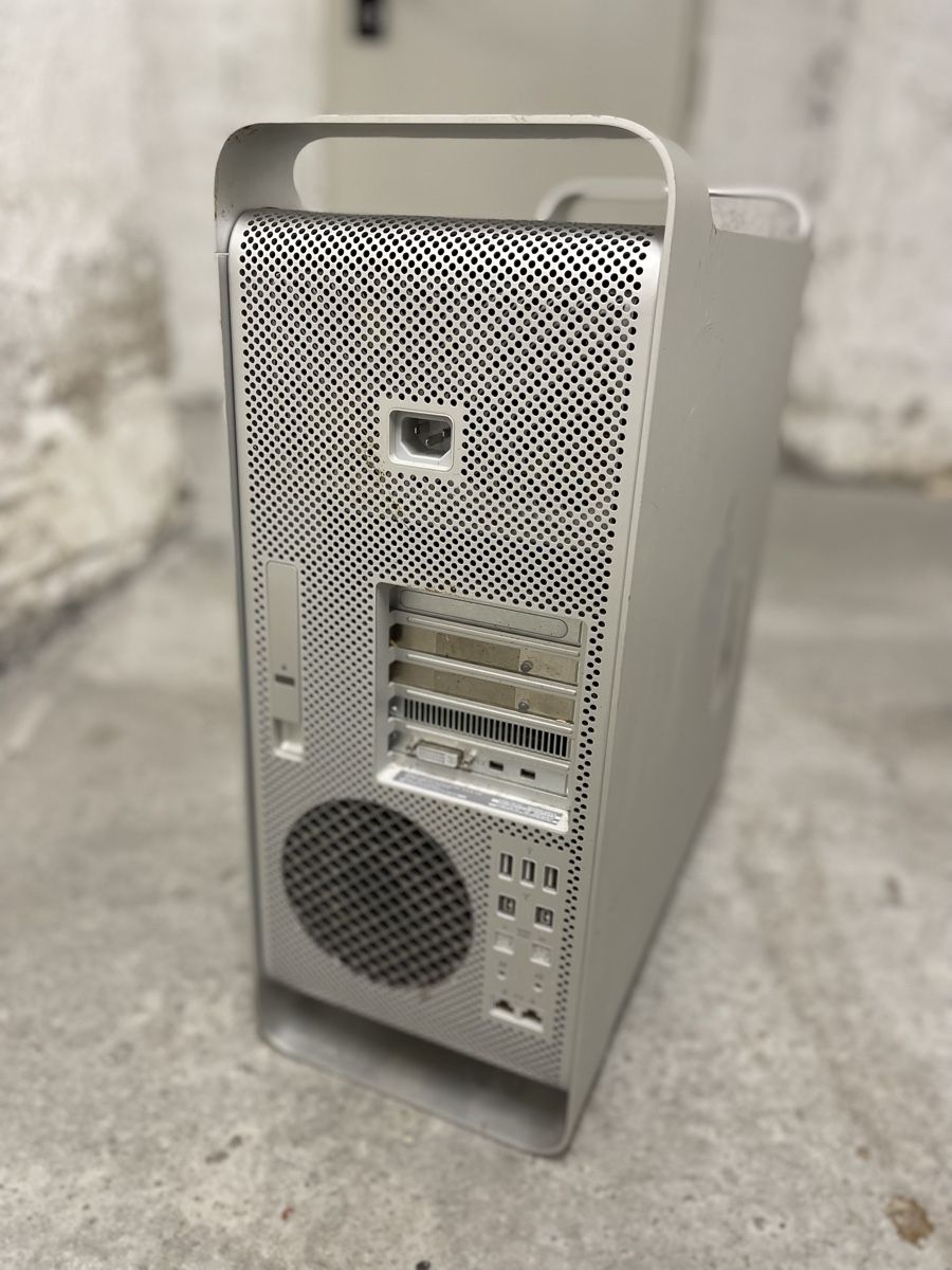 Apple PCs: Apple Mac Pro tower – D'occasion à Genève par DEBARR.AS 2