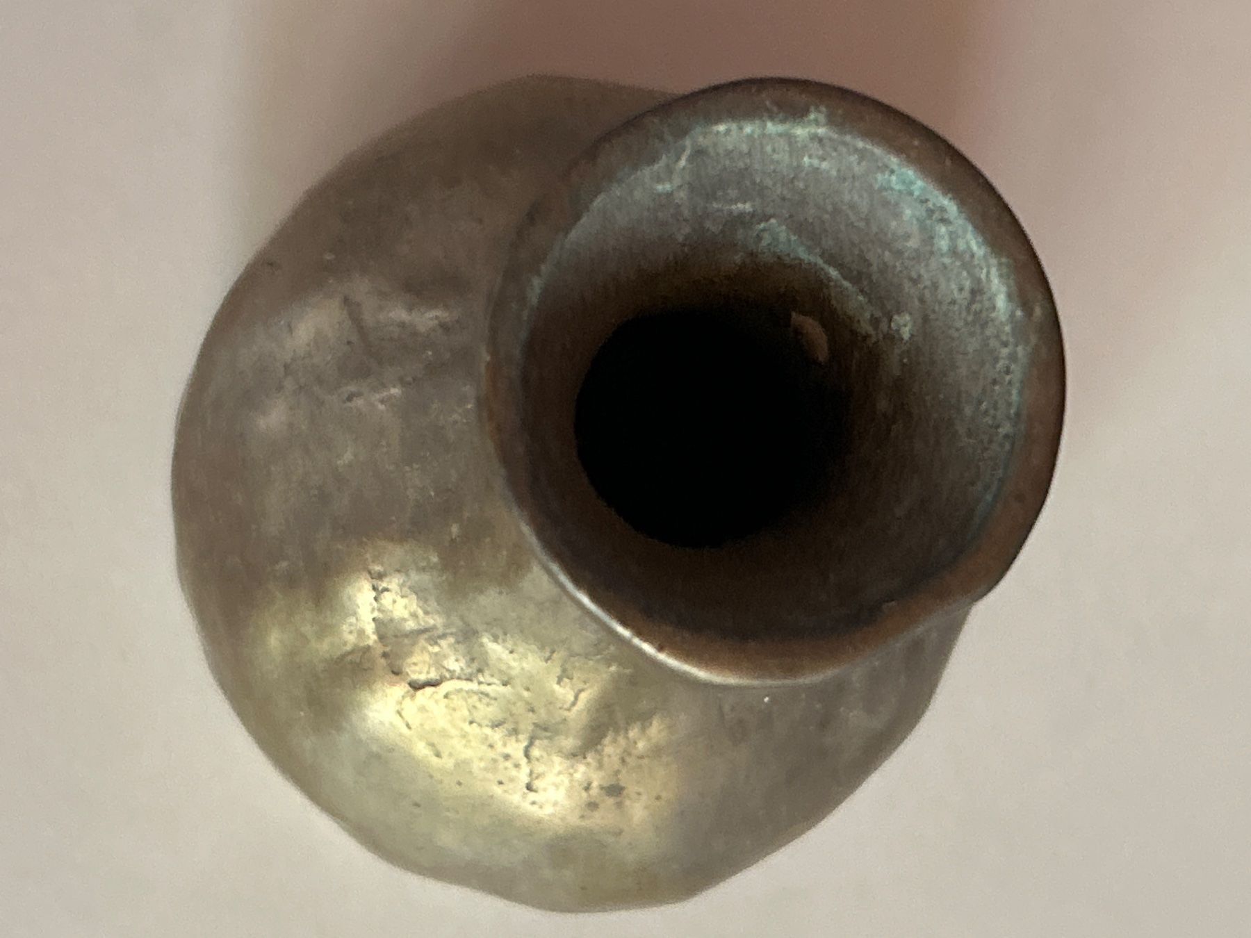 Vasen & Gefässe: Kleine Messingvase alt antik decorative Vase mit Griff – Gebraucht aus Villnachern von RicardoMary 2