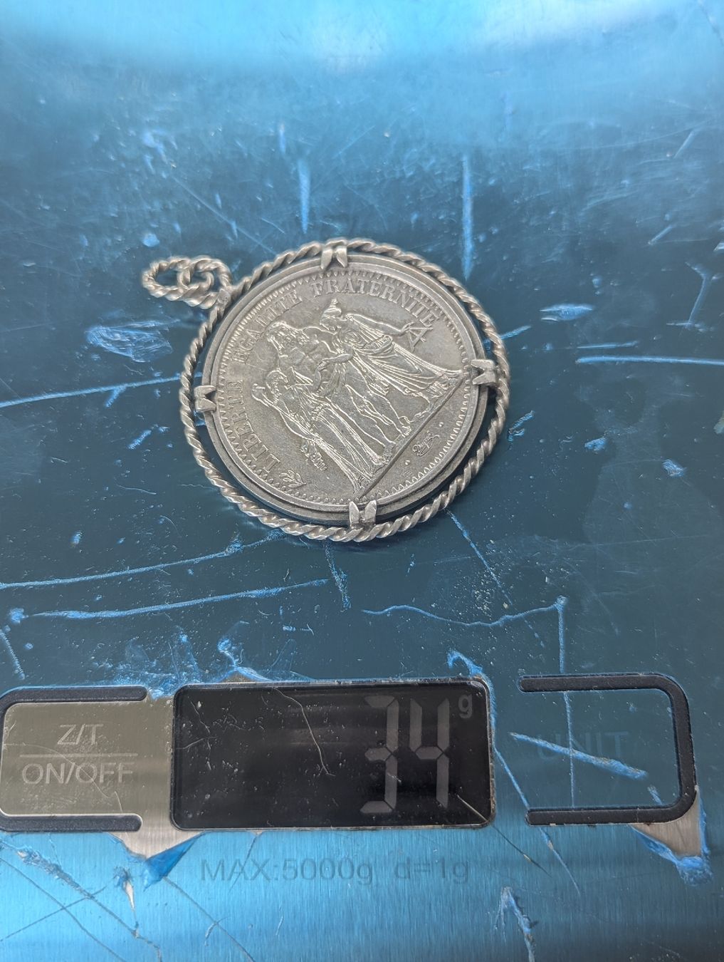 Tutti le monete: Vintage Solid Silver 10 Francs Coin Pendant 1968 Hercules  – Usato da Erlinsbach SO venduto da Meytalien 4