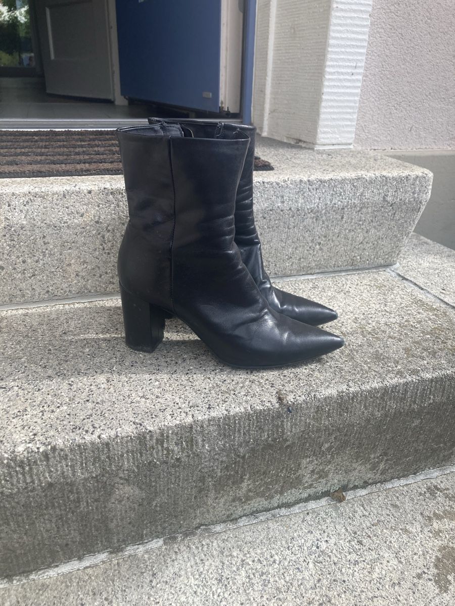 Damenschuhe: Stiefeletten Gr 42 – Gebraucht aus Basel von Nomagusa
