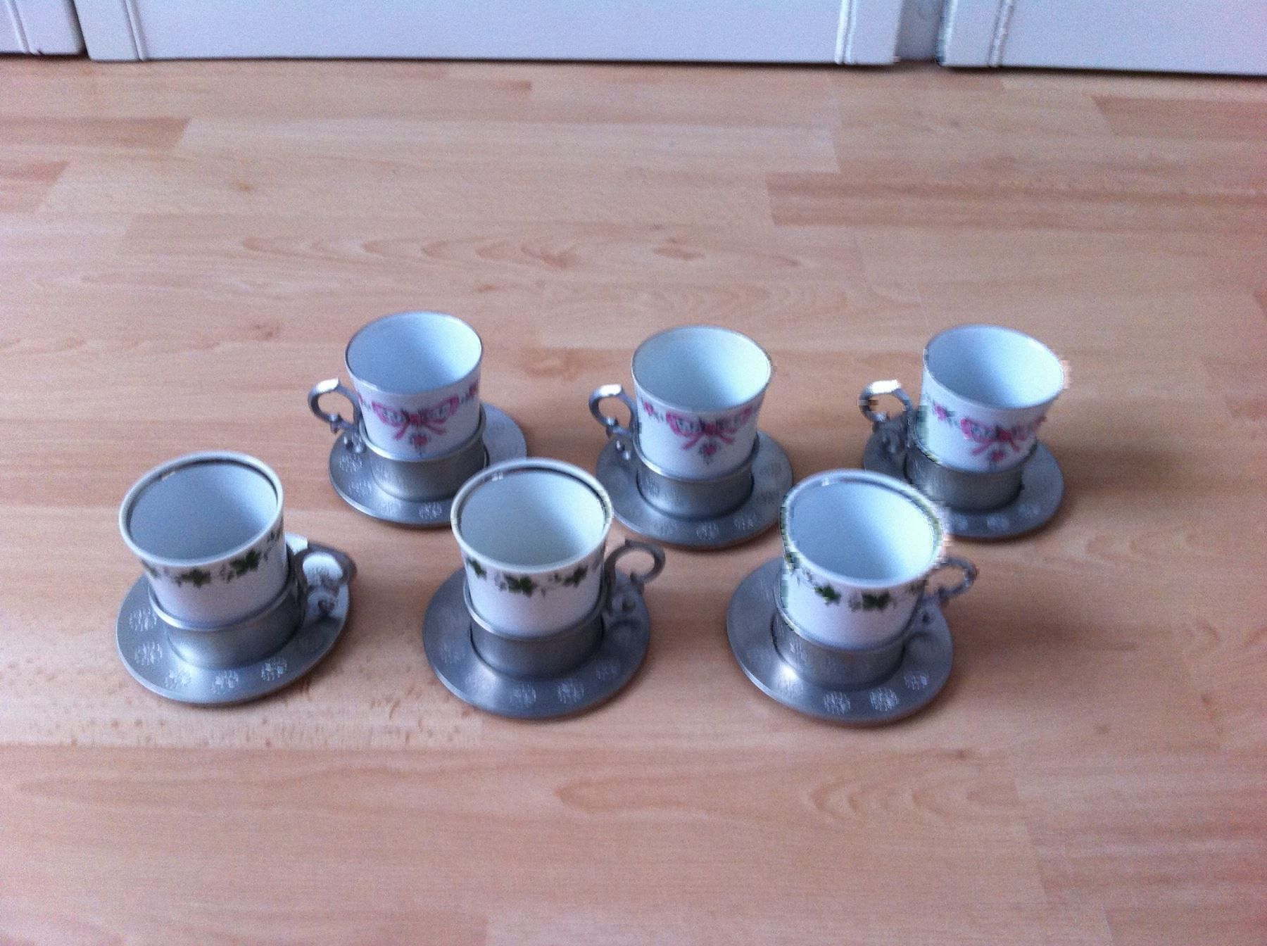 Set di piatti: 6 ältere Mokkatassen – Usato da Cormagens venduto da grizli13 1