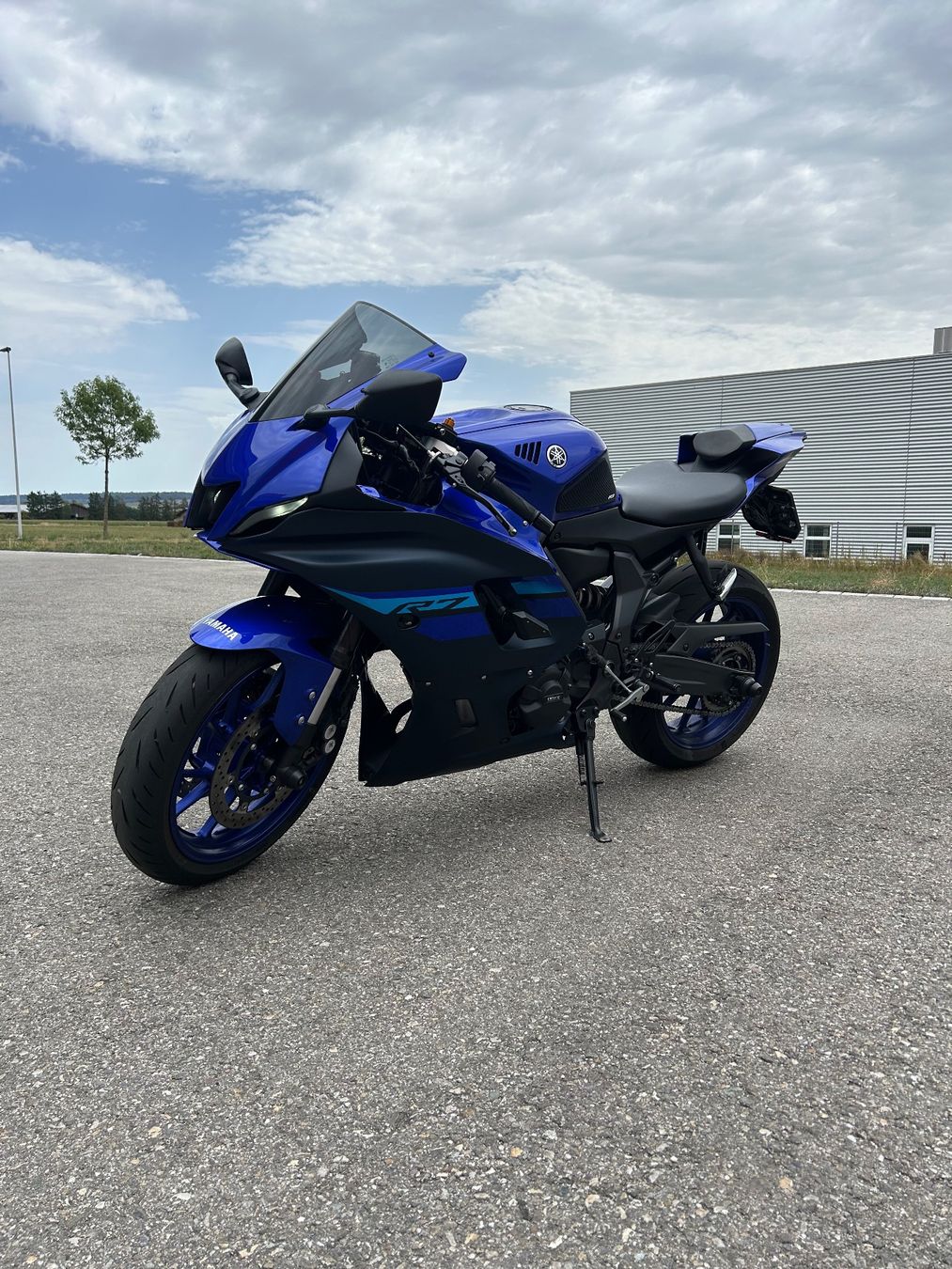 Yamaha Strada: Motorrad Yamaha R7 blau – Usato da Safnern venduto da rol_6xw2 5