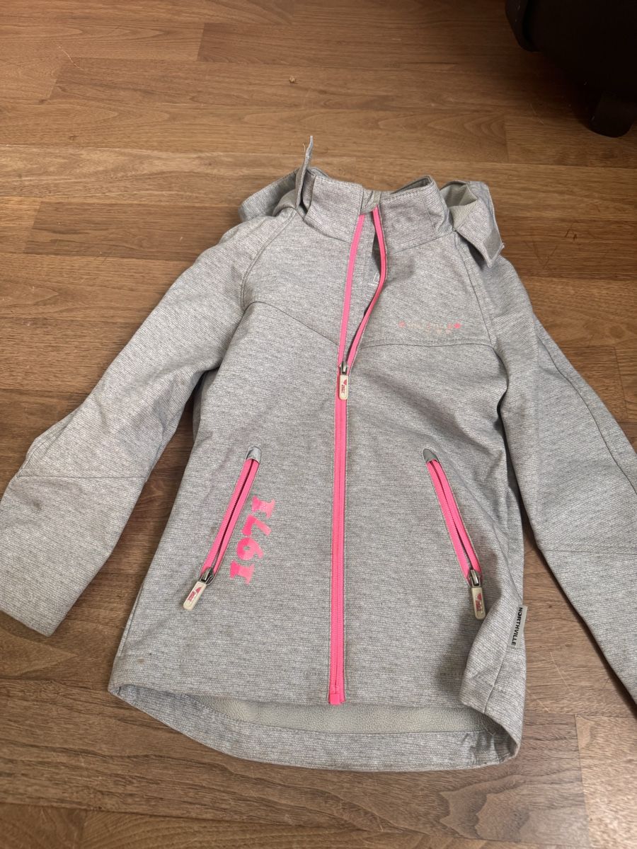 Giacche & Cappotti: Northville Softshell Jacke Mädchen, Gr. 122-128 – Usato da Luzern venduto da simona80 2