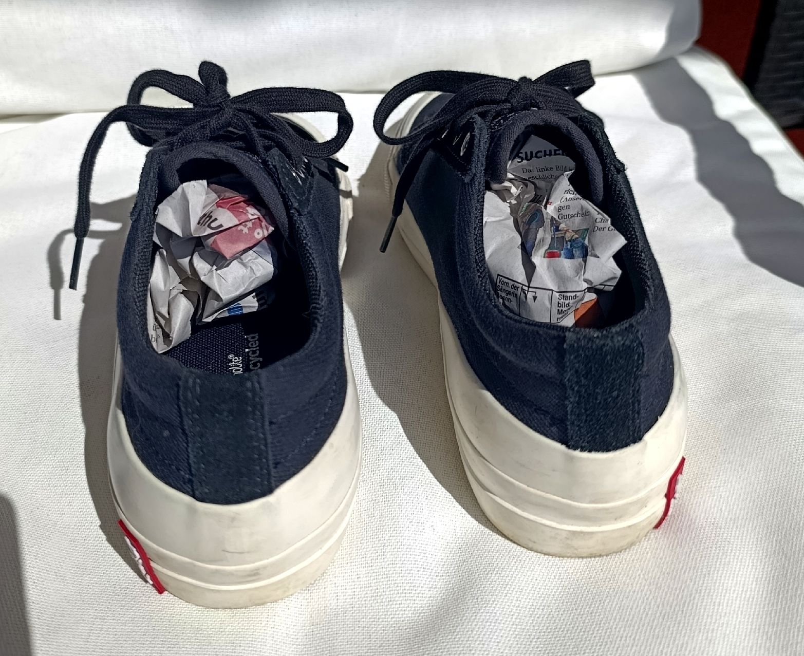 Levi's Scarpe da donna: Levi's Strauss Sneaker, Grösse 39, Dunkelblau – Usato da Wil SG venduto da Donaldus 2