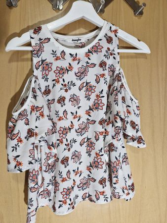 Top von Jennyfer