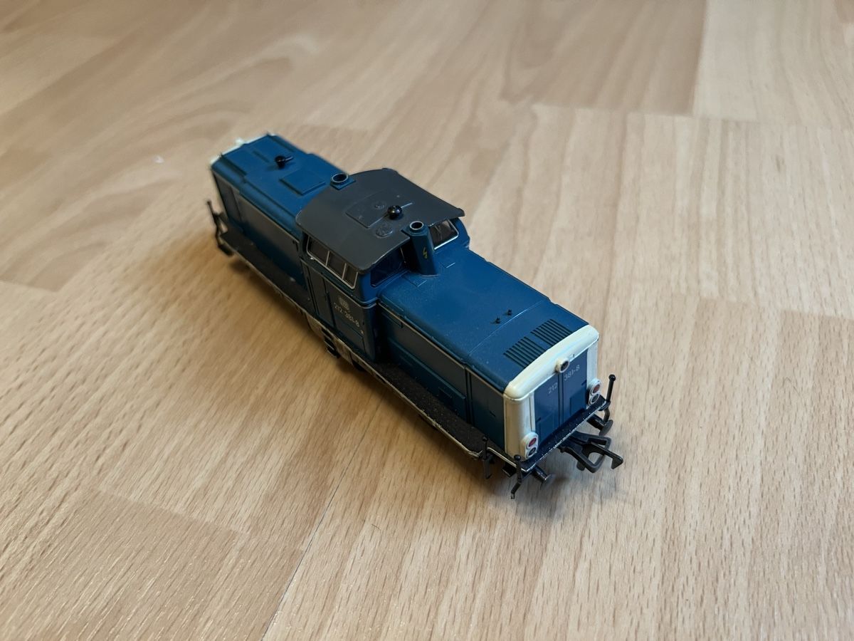 Fleischmann Modellini di ferrovie: Fleischmann Diesellok blau – Usato da Gisikon venduto da ram_78bx 3