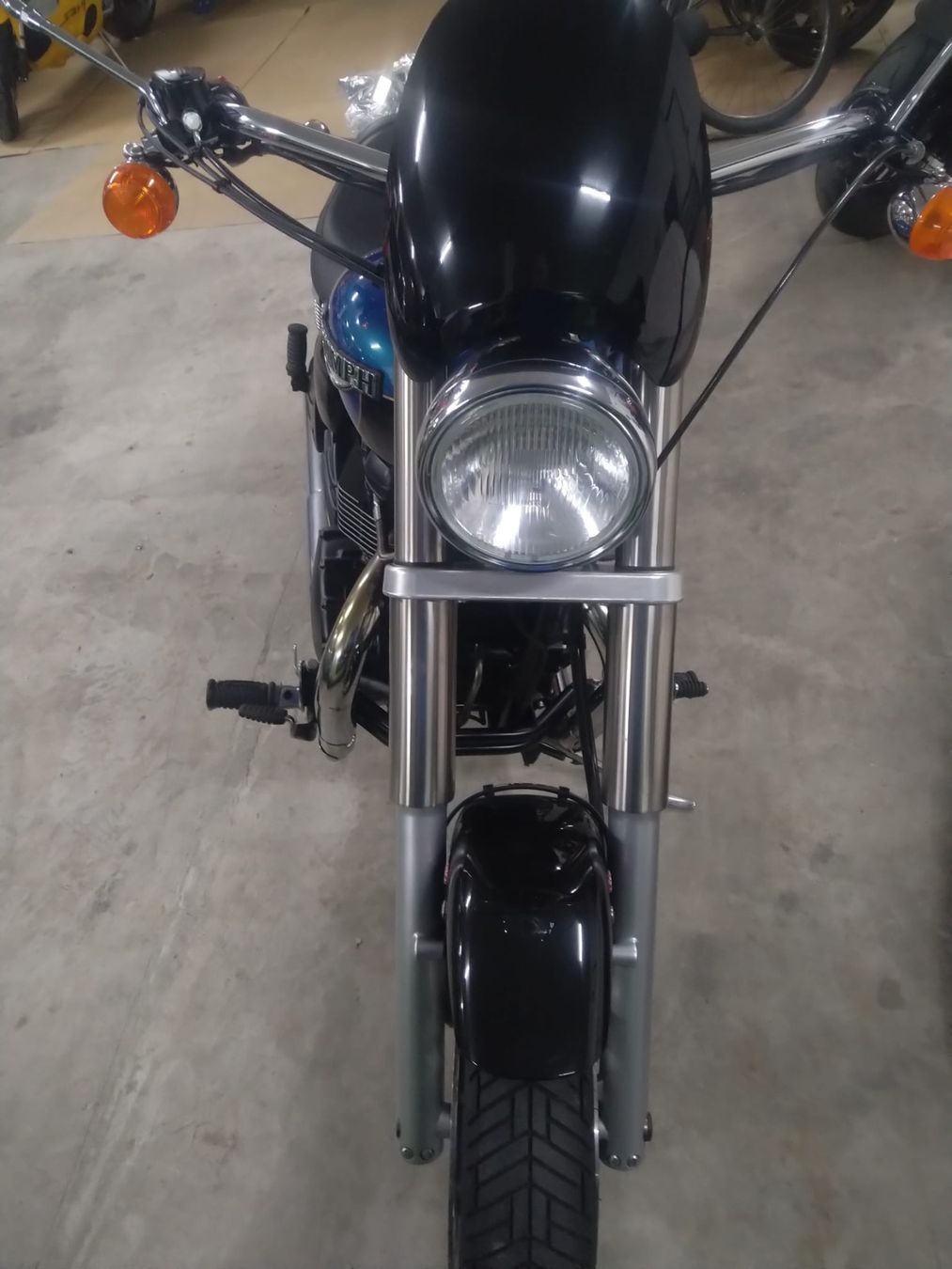 Triumph Chopper: Triumph Speedmaster 900 – Usato da Rotkreuz venduto da irenemehr 4