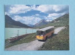 Bernina Hospiz - Postauto Saurer und Regionalzug RhB