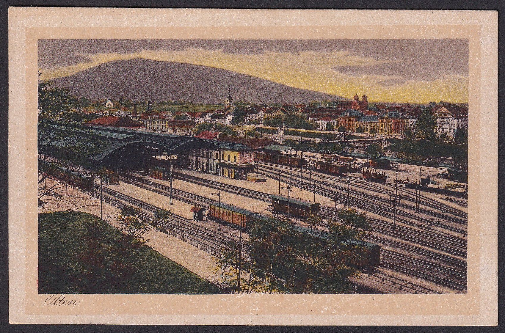 Cartoline postali: Olten Bahnhof mit Zügen – Usato da Olten venduto da clotaldi