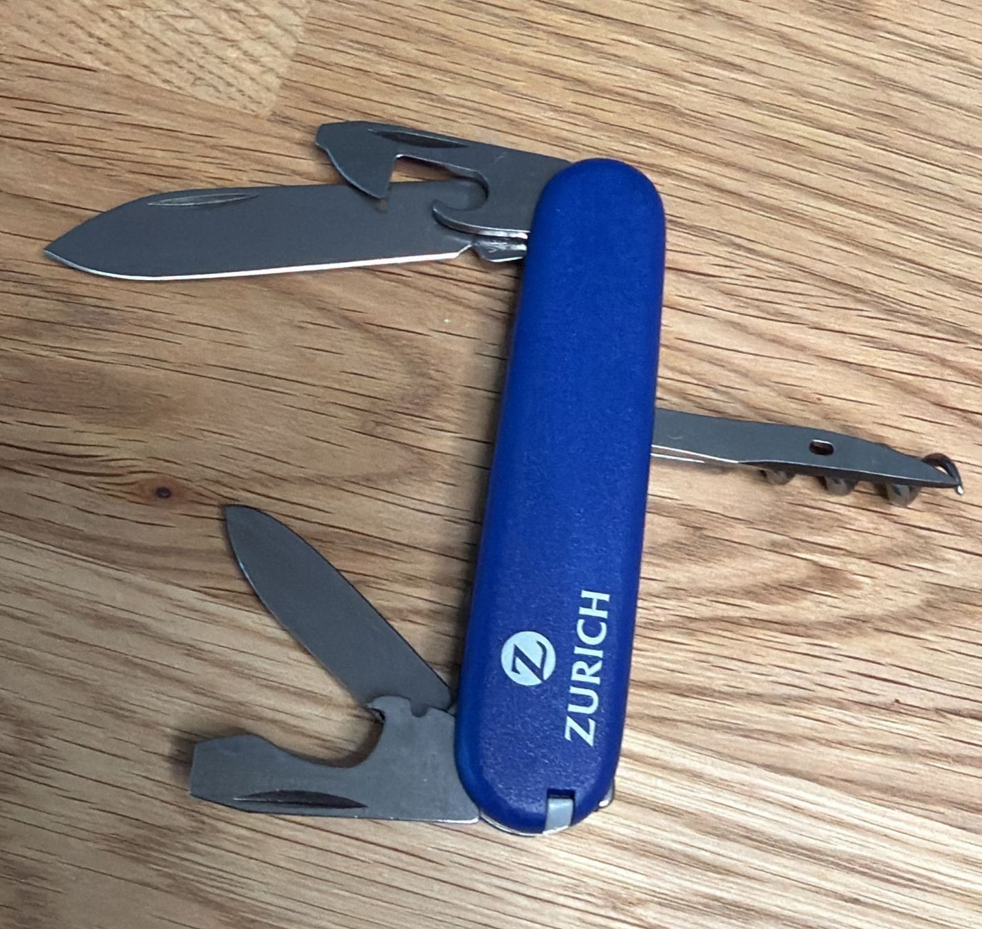 Victorinox Coltelli tascabile: ZURICH VICTORINOX TASCHENMESSER – Usato da Zürich venduto da Frei-Occasionen 2