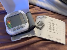 Sanitas SBC 28 Handgelenk Blutdruckmessgerät