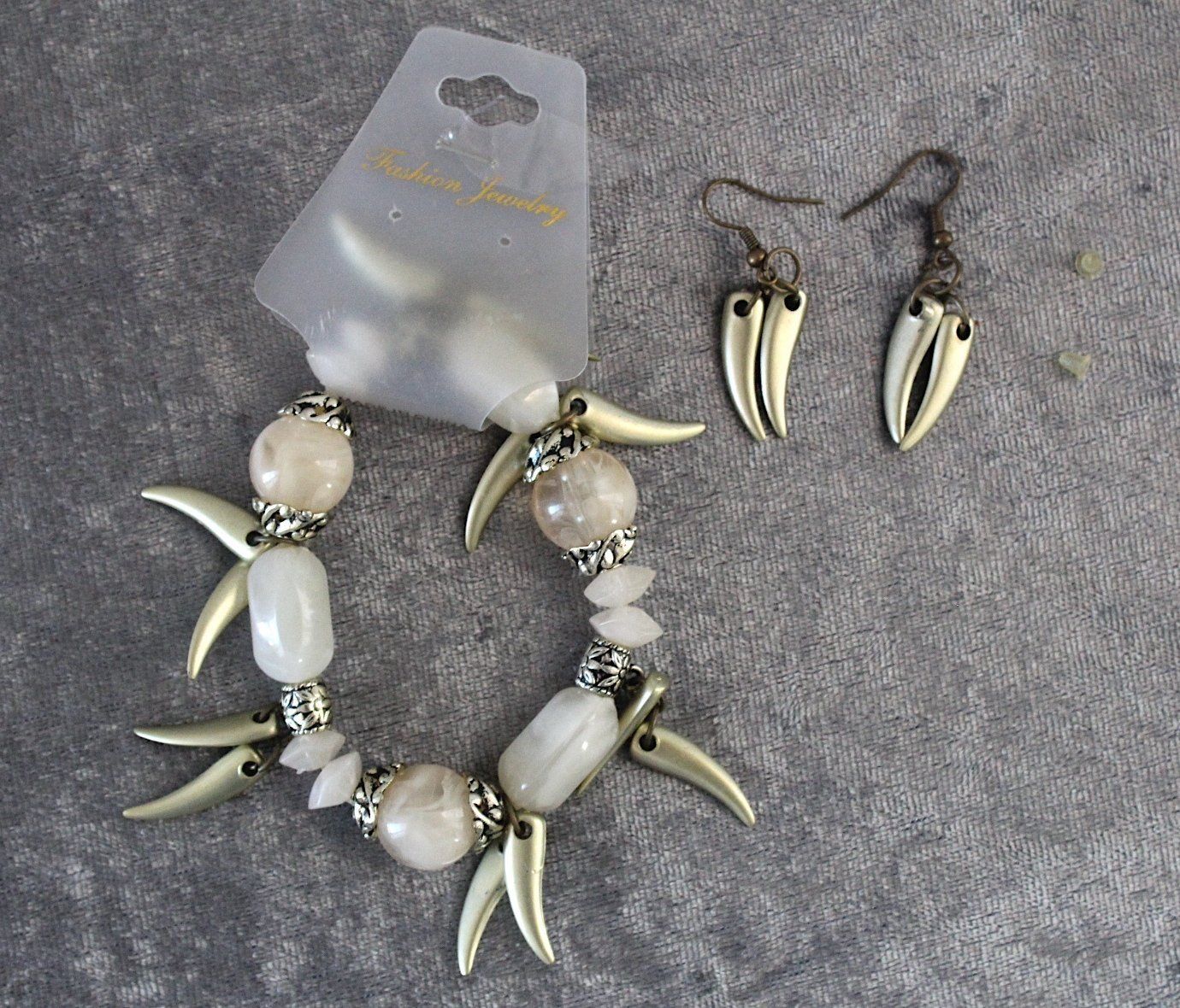 Sonstiger Schmuck: Neu , Armband und Ohrhänger – Gebraucht aus Locarno von madame-tus-sauds