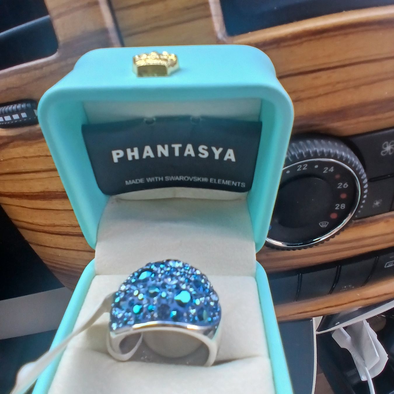 Swarovski Ringe: Phantasya Ring Gr. 56 Swarovski – Neu und originalverpackt aus Balsthal von redcarpet 2