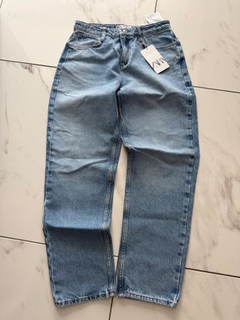 Damen Jeans ZARA Grösse 34 Relaxed Rigid neu