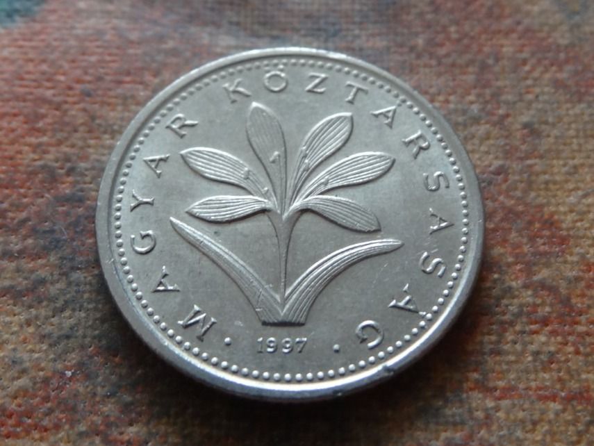 Toutes les monnaies: HONGRIE  2  Forint  1997 – D'occasion à Romanel-sur-Lausanne par Swift13