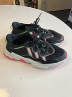 Adidas Sneaker Ozweego Grösse 41,5 gebraucht
