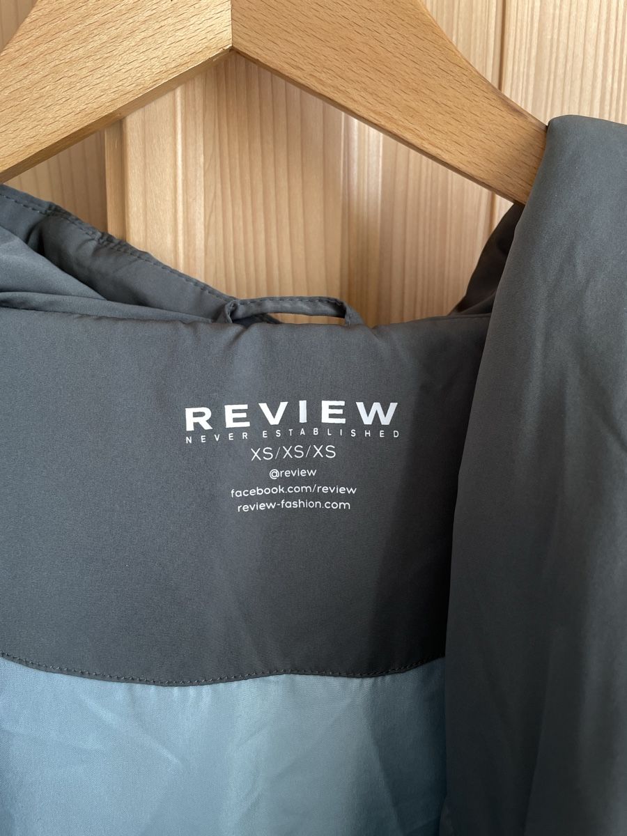 Vestes: Daunenjacke Grau/ Lang Review – D'occasion à Adliswil par sel_s6cw 3