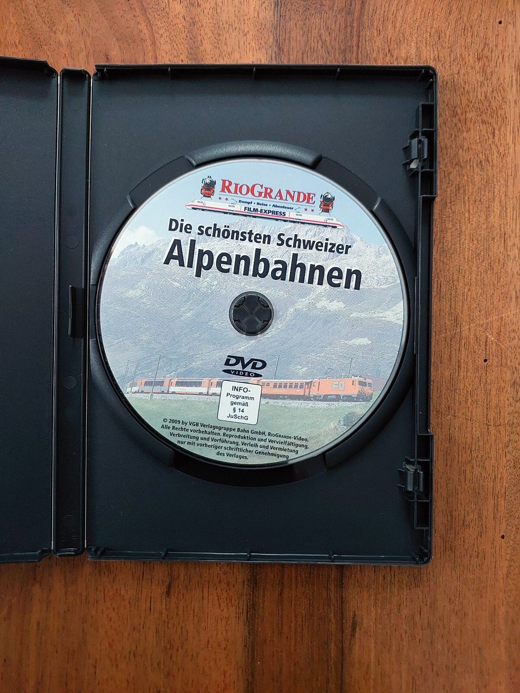 Tutti i DVDs: Die schönsten Schweizer Alpenbahnen - DVD – Usato da Schönenwerd venduto da Steidi 1