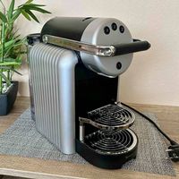 Nespresso Zenius ZN100  Professionelle Kapselkaffeemaschine