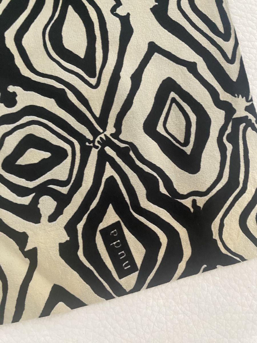 Foulard & Sciarpe: Nuda Seiden Schal 🌸 – Usato da Opfikon venduto da Luis144 4