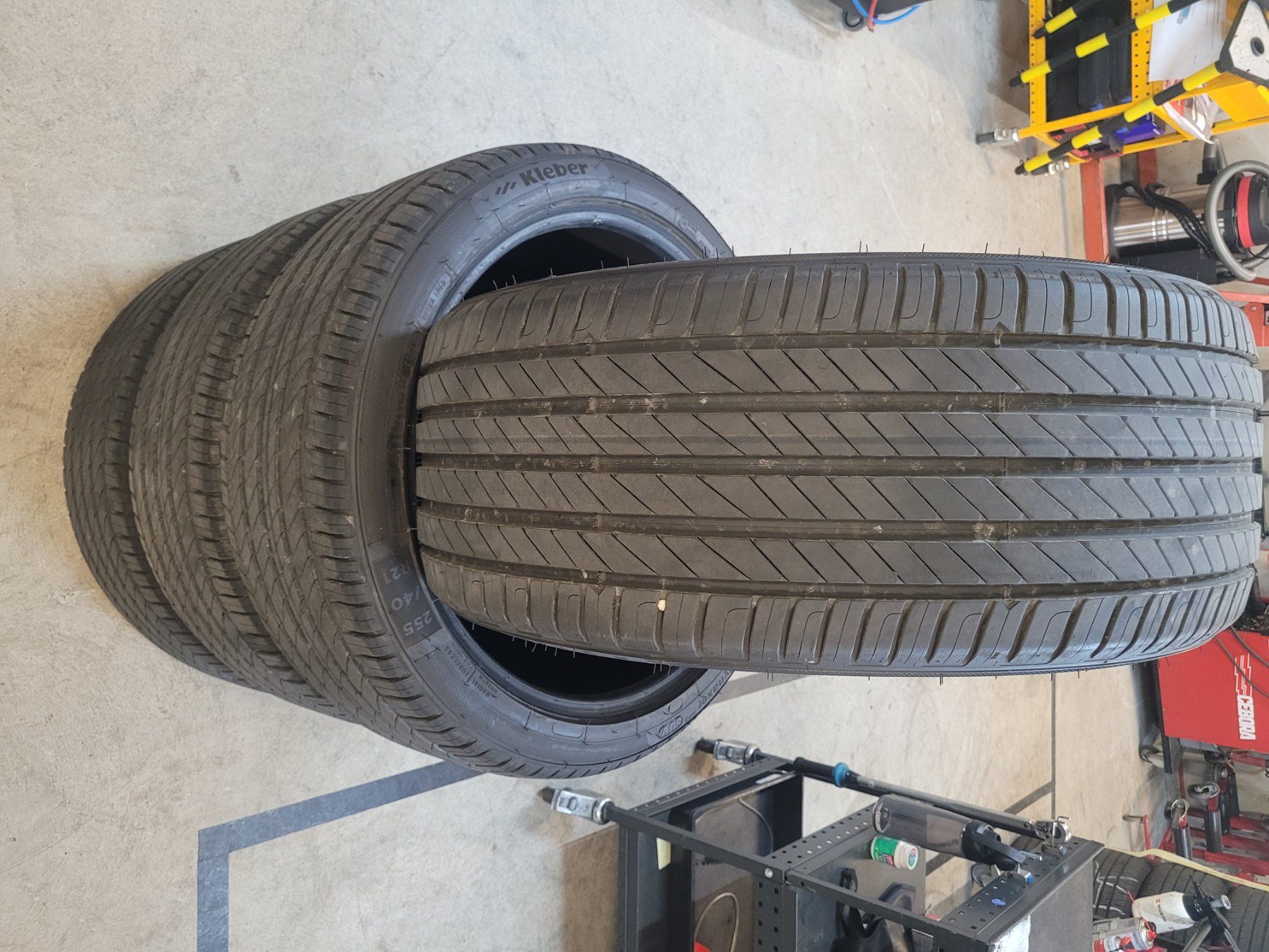Pneus & Roues: 4x Occ. Reifen 255/40R21 – D'occasion à Steffisburg par Volvo_Cars_Thun