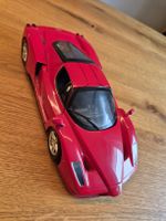 Modellauto Hot Wheels Enzo Ferrari 1:18 rot guter Zustand