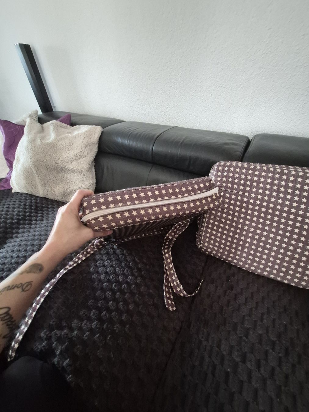 Seggiolini per auto: Sitzerhöhung 33cmx33cmx8cm – Usato da Diessenhofen venduto da baby000