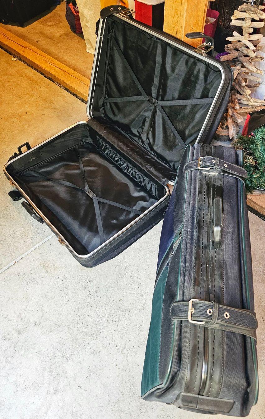 Valigie: 2 Reisekoffer – Usato da Wangen b. Olten venduto da Scoobidoo 2