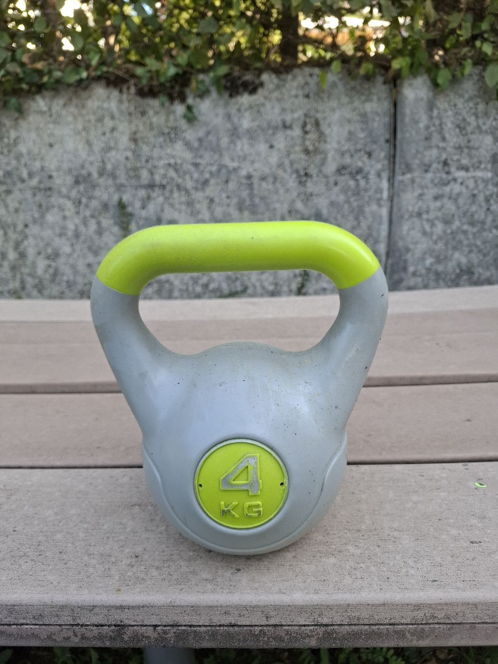 Manubri & Pesi: Kettlebell 4kg  – Usato da Bäretswil venduto da mei_9xvf