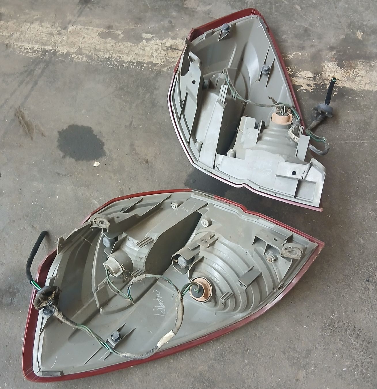 Fari: Feux arrière Subaru Legacy 2003-2009 – Usato da la heutte venduto da Auto-stock 1