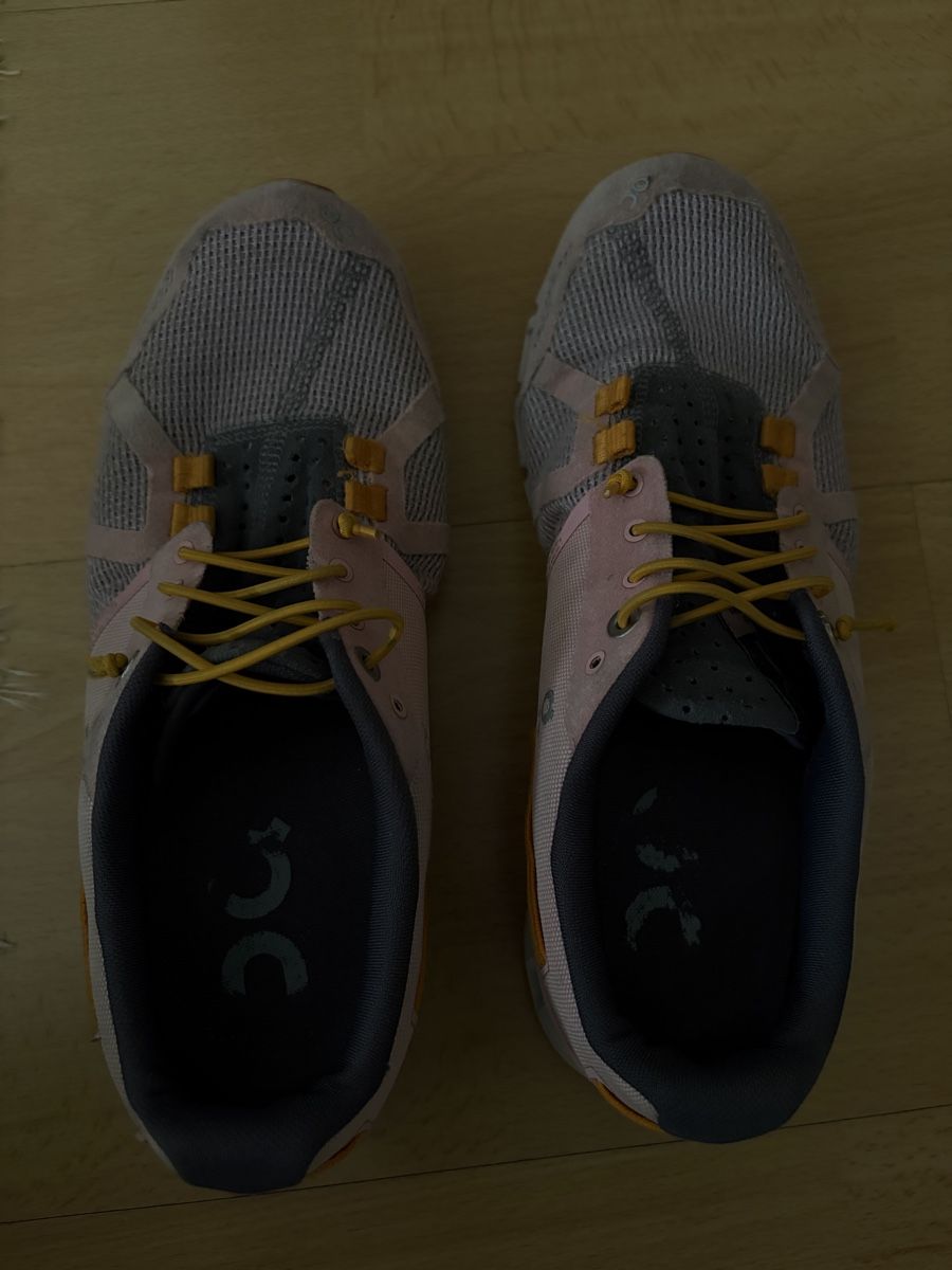 On Damenschuhe: ON Running Cloud Women Used Size 39 – Gebraucht aus Zürich von Vdiddy 1