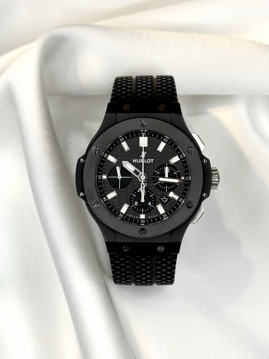 Hublot Uhren: Hublot Big Bang Original Ceramic "Black Magic" Full Set – Gebraucht aus Nyon von Lunas_Watches