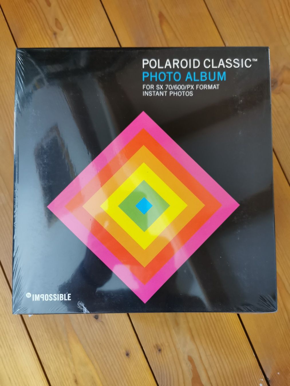 Polaroid Filme: Polaroid Classic Album – Neu und originalverpackt aus Basel von CryptoGonzo