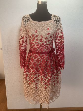 Laura Bernal Spitzenkleid, Gr. 34-36 - NEU