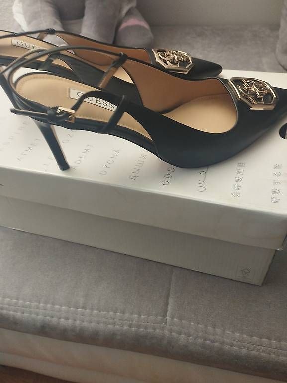 Scarpe da donna: Scarpe Guess  – Usato da Breganzona venduto da nello.iavarone 1